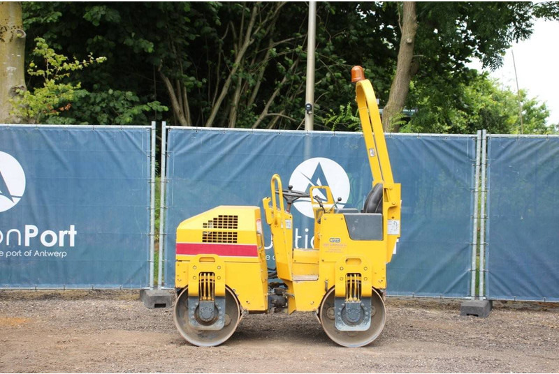 Bomag BW 80 AD-2 - Compacteur à pieds de mouton/ Monocylindre: photos 2 Bomag BW 80 AD-2 - Compacteur à pieds de mouton/ Monocylindre: photos 2