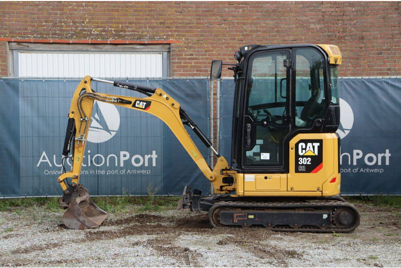 Caterpillar 302 CR - Pelle sur chenille: photos 2 Caterpillar 302 CR - Pelle sur chenille: photos 2