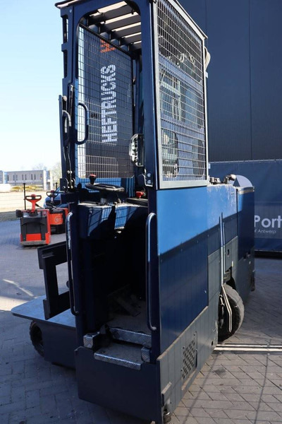 Combilift C2500EST - Chariot latéral: photos 5 Combilift C2500EST - Chariot latéral: photos 5