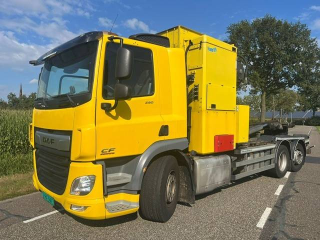 DAF CF290 - Camion fourgon: photos 2 DAF CF290 - Camion fourgon: photos 2