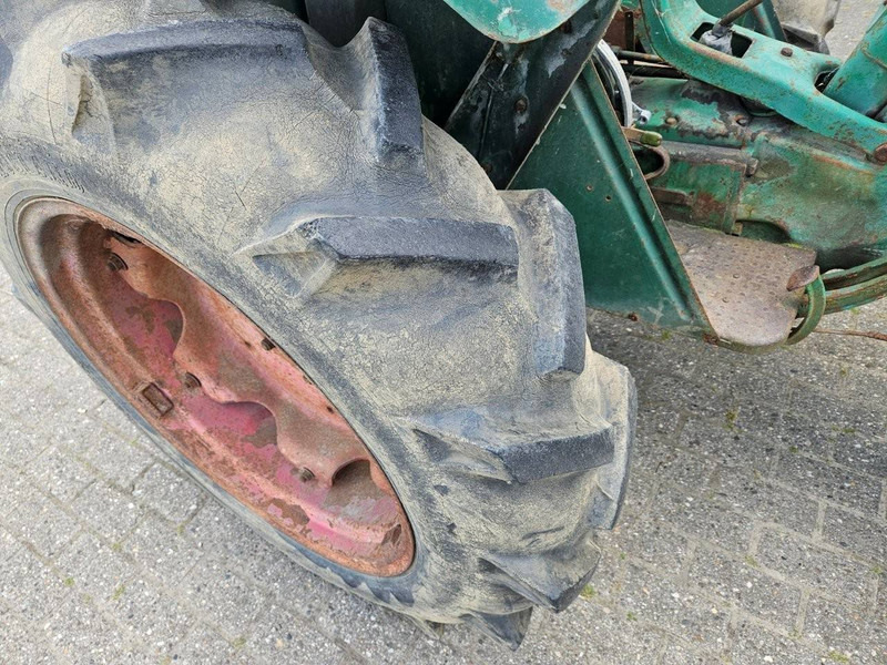 Deutz D30 - Tracteur agricole: photos 4 Deutz D30 - Tracteur agricole: photos 4