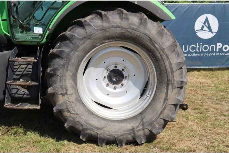 Tracteur agricole Deutz Fahr Agrotron 130: photos 18