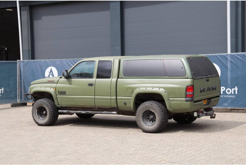 Dodge Ram 1500 - Voiture: photos 3 Dodge Ram 1500 - Voiture: photos 3