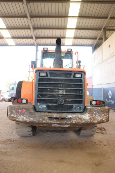 Doosan DL300 - Chargeuse sur pneus: photos 4 Doosan DL300 - Chargeuse sur pneus: photos 4