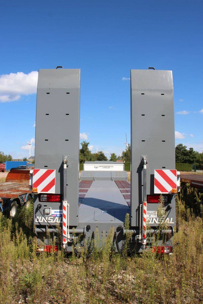 ERF 3AYH - Semi-remorque surbaissé: photos 3 ERF 3AYH - Semi-remorque surbaissé: photos 3