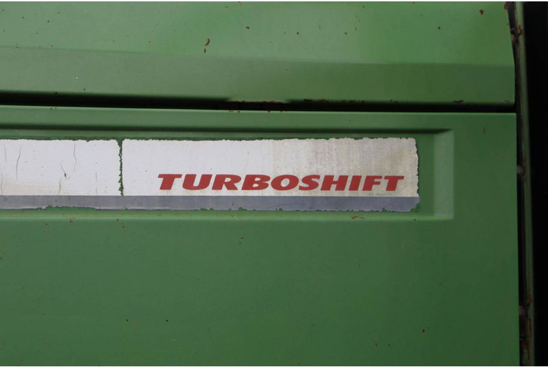 Tracteur agricole Fendt Favorit 824: photos 14 Tracteur agricole Fendt Favorit 824: photos 14