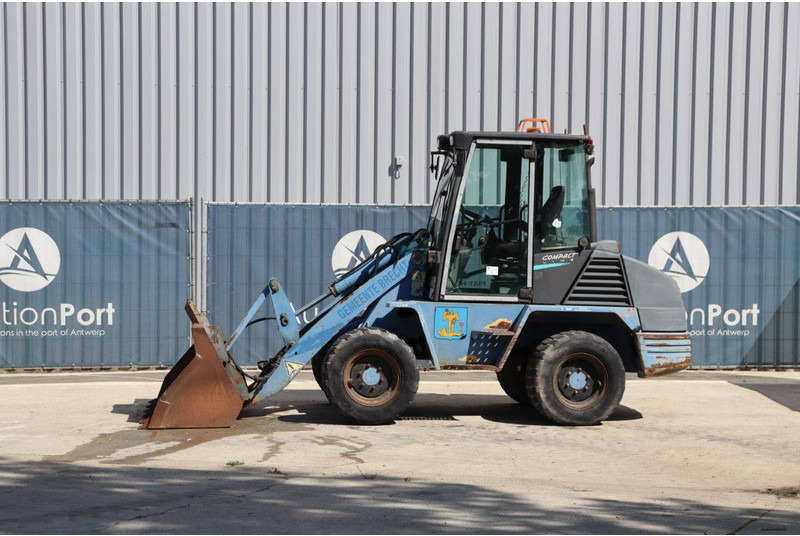 Fiat Hitachi FW80 - Chargeuse sur pneus: photos 1 Fiat Hitachi FW80 - Chargeuse sur pneus: photos 1