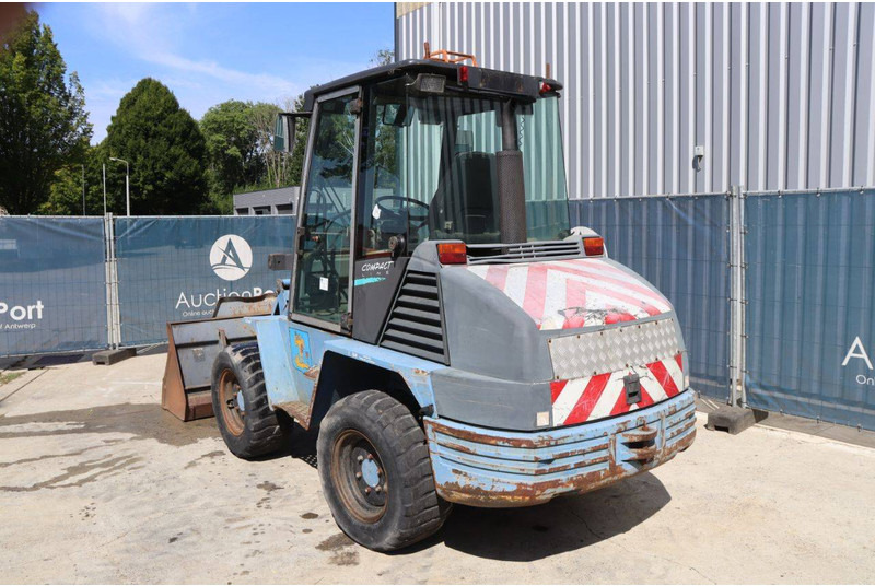 Fiat Hitachi FW80 - Chargeuse sur pneus: photos 4 Fiat Hitachi FW80 - Chargeuse sur pneus: photos 4