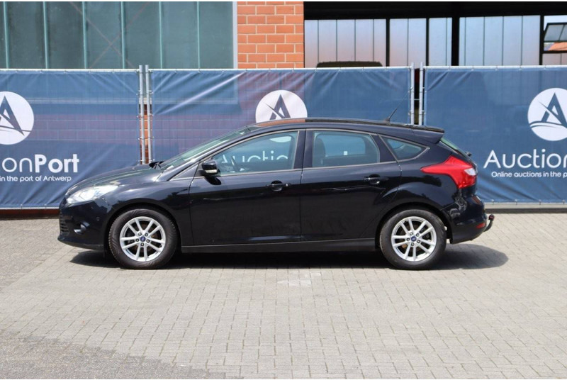 Ford Focus - Voiture: photos 2 Ford Focus - Voiture: photos 2