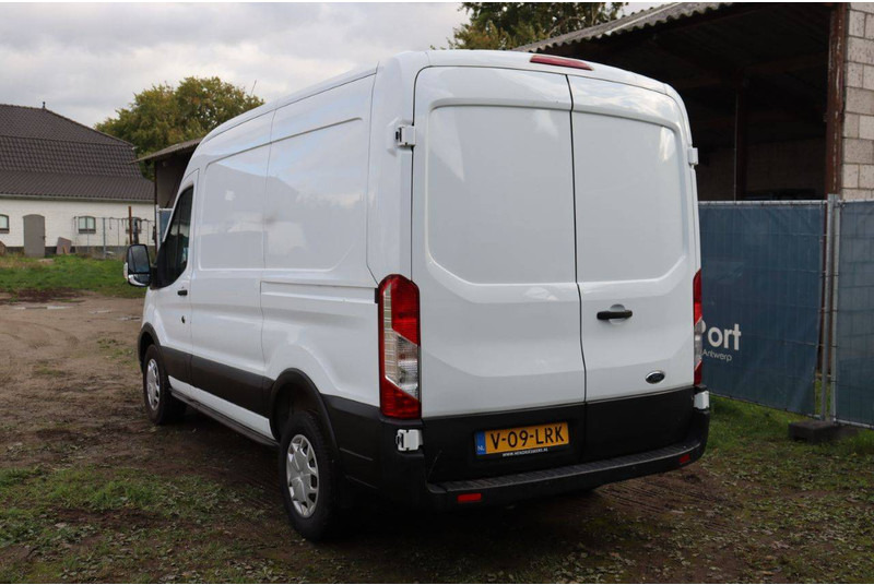 Ford Transit - Fourgon utilitaire: photos 4 Ford Transit - Fourgon utilitaire: photos 4