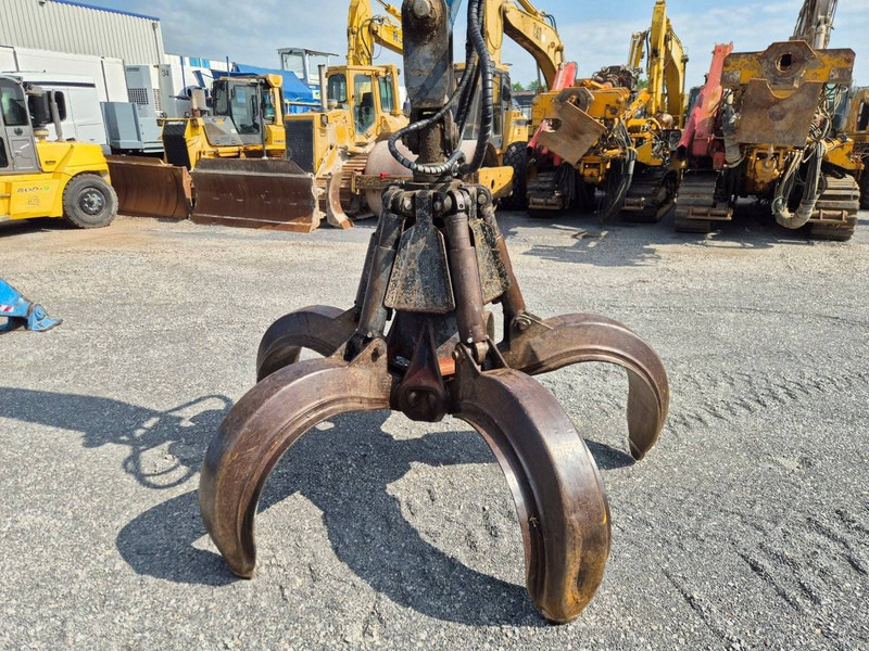 Fuchs MHL331 - Pelle sur pneus: photos 5 Fuchs MHL331 - Pelle sur pneus: photos 5