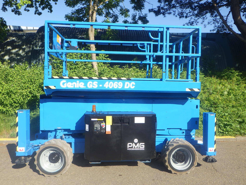 Genie GS-4069DC - Nacelle ciseaux: photos 1 Genie GS-4069DC - Nacelle ciseaux: photos 1