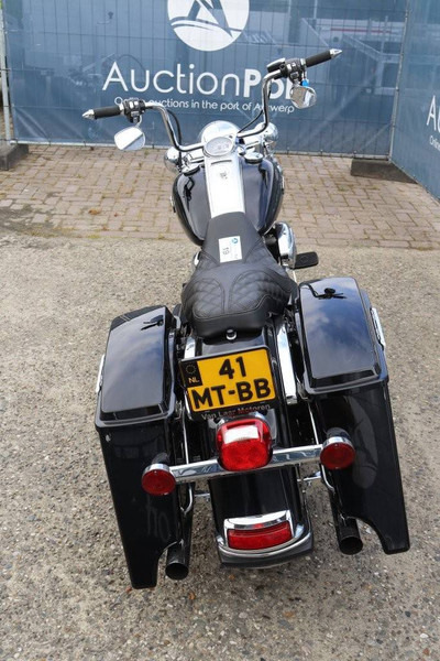 Harley-Davidson Custom-Modified - Motocyclette: photos 5 Harley-Davidson Custom-Modified - Motocyclette: photos 5
