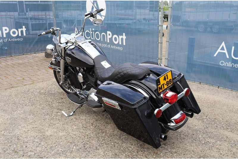 Harley-Davidson Custom-Modified - Motocyclette: photos 4 Harley-Davidson Custom-Modified - Motocyclette: photos 4
