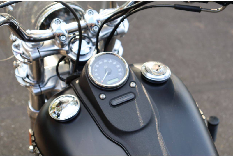 Motocyclette Harley-Davidson Dyna Street Bob: photos 20 Motocyclette Harley-Davidson Dyna Street Bob: photos 20