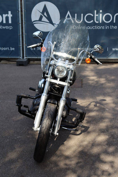 Motocyclette Harley-Davidson Dyna Street Bob: photos 8 Motocyclette Harley-Davidson Dyna Street Bob: photos 8