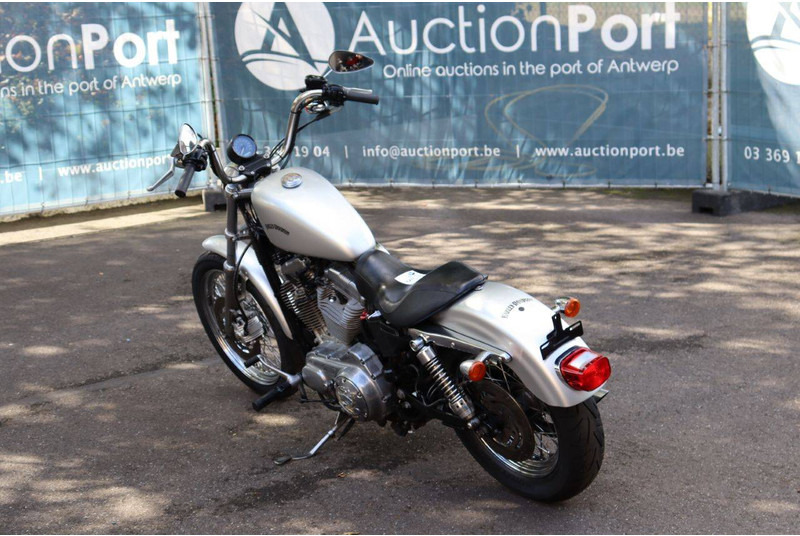 Harley-Davidson Sportster XL 883 Roadster - Motocyclette: photos 4 Harley-Davidson Sportster XL 883 Roadster - Motocyclette: photos 4
