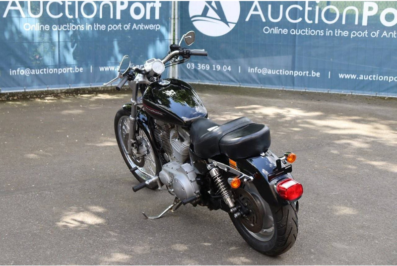 Harley-Davidson Sportster XL883 - Motocyclette: photos 4 Harley-Davidson Sportster XL883 - Motocyclette: photos 4
