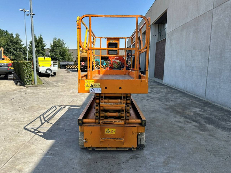 Haulotte Compact 12 - Nacelle ciseaux: photos 5 Haulotte Compact 12 - Nacelle ciseaux: photos 5