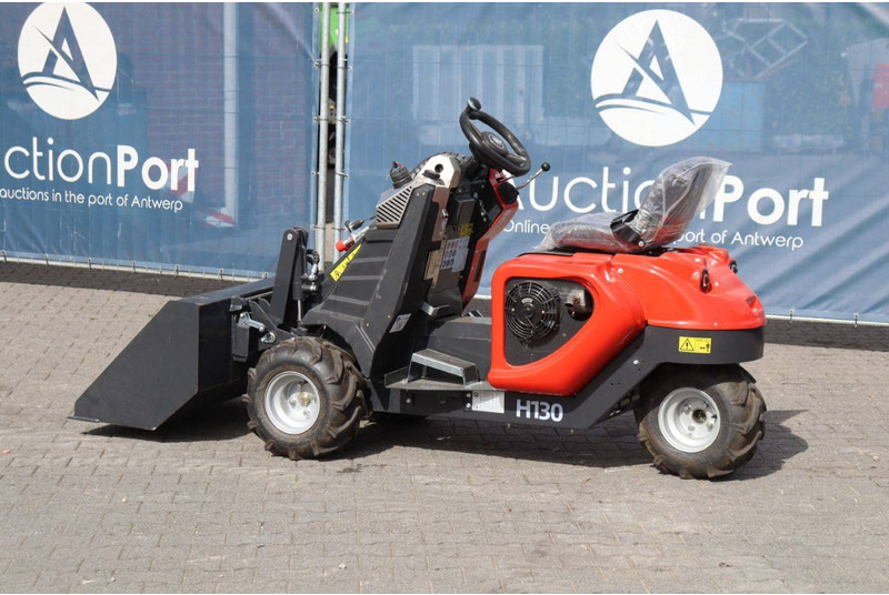 Heracles H130 - Chargeuse sur pneus: photos 3 Heracles H130 - Chargeuse sur pneus: photos 3