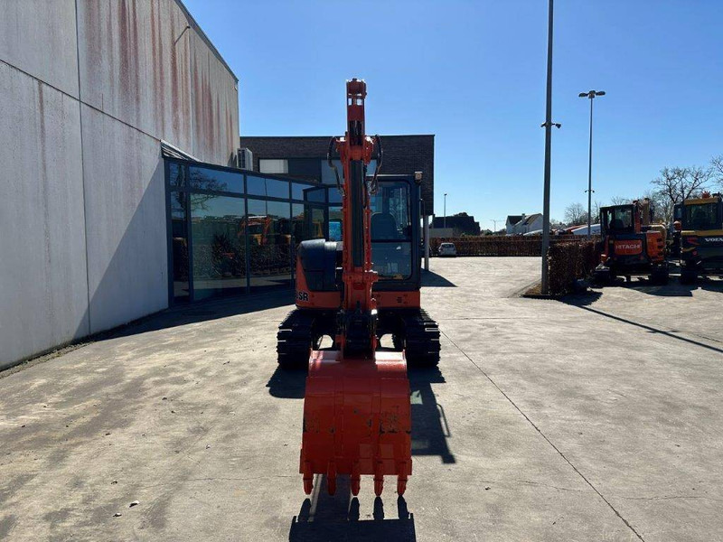 Hitachi ZX55USR-5A - Pelle sur chenille: photos 2 Hitachi ZX55USR-5A - Pelle sur chenille: photos 2