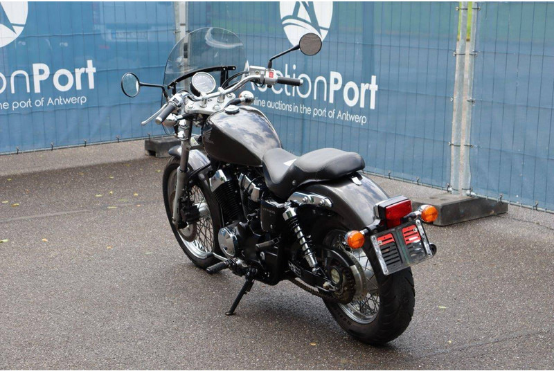 Honda VT750 - Motocyclette: photos 4 Honda VT750 - Motocyclette: photos 4
