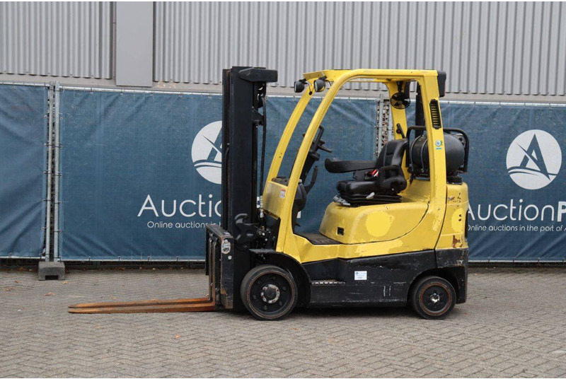 Hyster 5FT - Chariot élévateur à gaz: photos 1 Hyster 5FT - Chariot élévateur à gaz: photos 1