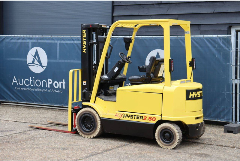 Hyster J2.50XM - Chariot élévateur électrique: photos 3 Hyster J2.50XM - Chariot élévateur électrique: photos 3