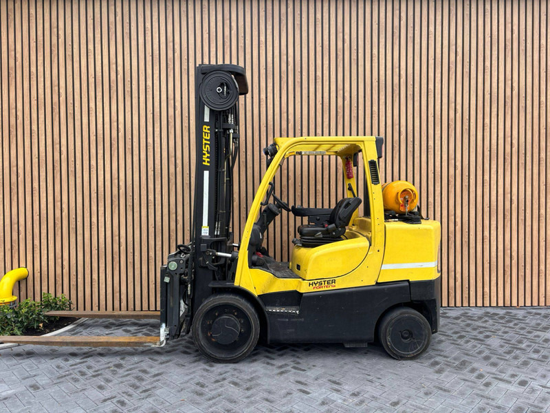 Hyster S7.0FT - Chariot élévateur à gaz: photos 1 Hyster S7.0FT - Chariot élévateur à gaz: photos 1