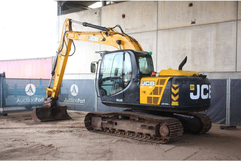 JCB JS130LC 4F - Pelle sur chenille: photos 3 JCB JS130LC 4F - Pelle sur chenille: photos 3