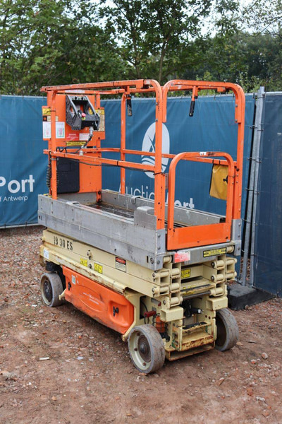 JLG 1930ES - Nacelle ciseaux: photos 4 JLG 1930ES - Nacelle ciseaux: photos 4