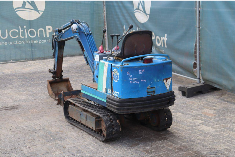Kobelco SK007 - Mini pelle: photos 4 Kobelco SK007 - Mini pelle: photos 4