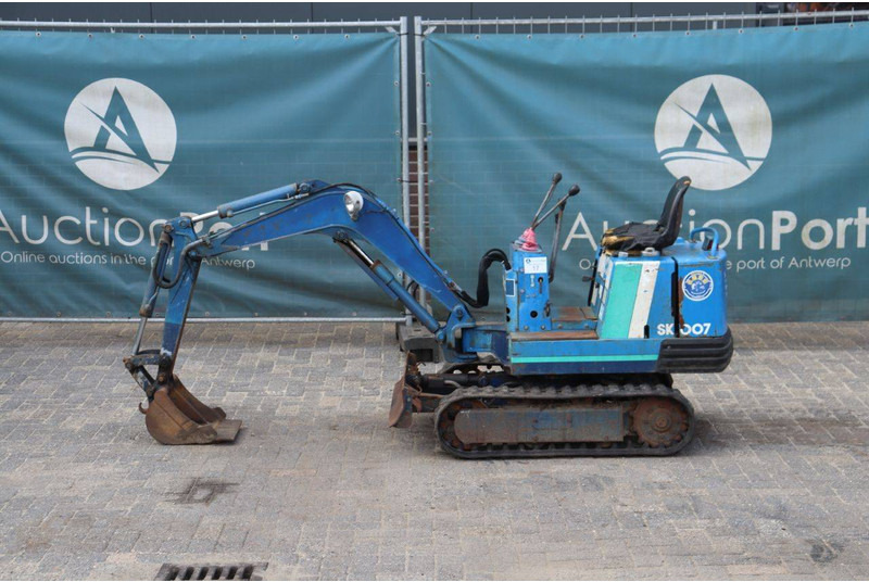 Kobelco SK007 - Mini pelle: photos 2 Kobelco SK007 - Mini pelle: photos 2