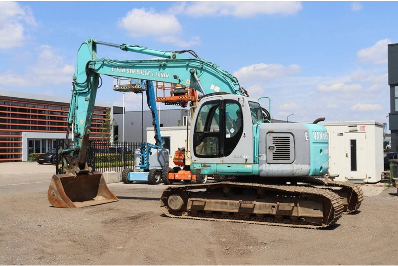 Kobelco SK235SR - Pelle sur chenille: photos 3 Kobelco SK235SR - Pelle sur chenille: photos 3