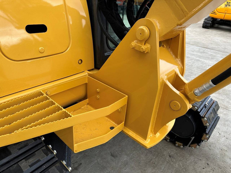 Pelle sur chenille Komatsu PC56-7: photos 9