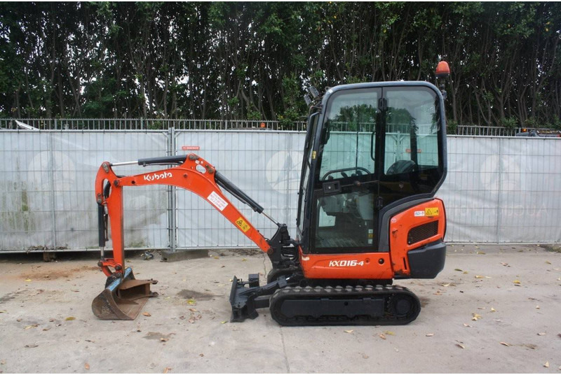 Kubota KX016-4 - Mini pelle: photos 2 Kubota KX016-4 - Mini pelle: photos 2