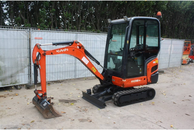Kubota KX016-4 - Mini pelle: photos 1 Kubota KX016-4 - Mini pelle: photos 1