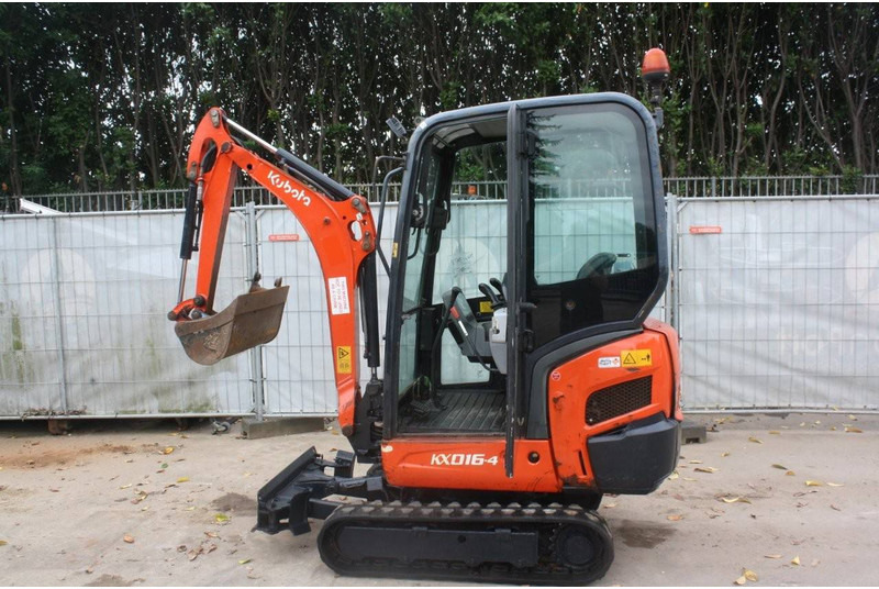 Kubota KX016-4 - Mini pelle: photos 3 Kubota KX016-4 - Mini pelle: photos 3