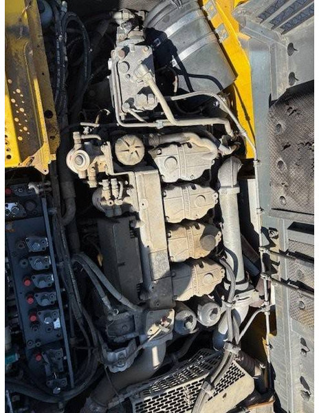 Pelle sur pneus Liebherr A 900 C ZW: photos 12