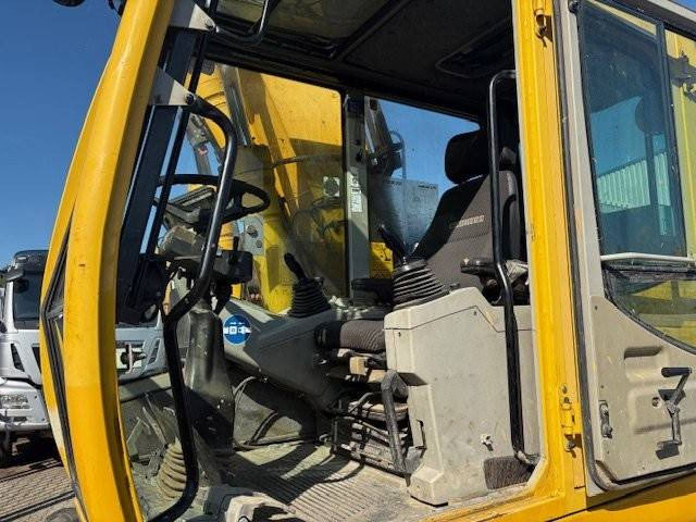 Pelle sur pneus Liebherr A 900 C ZW: photos 13