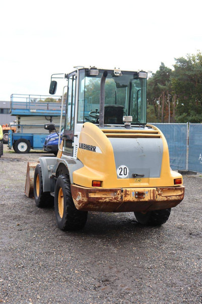 Liebherr L507 - Chargeuse sur pneus: photos 4 Liebherr L507 - Chargeuse sur pneus: photos 4