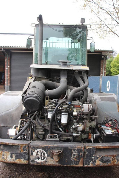 Liebherr L514 - Chargeuse sur pneus: photos 4 Liebherr L514 - Chargeuse sur pneus: photos 4