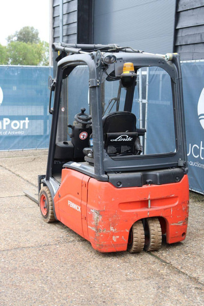 Linde E16-01 - Chariot élévateur électrique: photos 4 Linde E16-01 - Chariot élévateur électrique: photos 4