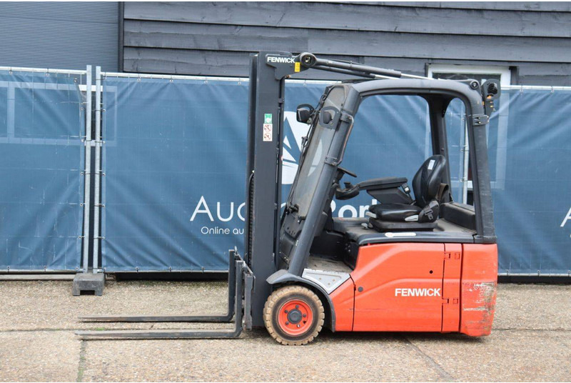 Linde E16-01 - Chariot élévateur électrique: photos 1 Linde E16-01 - Chariot élévateur électrique: photos 1