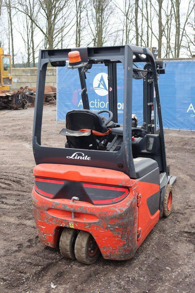 Linde E16C - Chariot élévateur électrique: photos 5 Linde E16C - Chariot élévateur électrique: photos 5