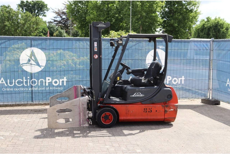 Linde E18C-02 - Chariot élévateur électrique: photos 1 Linde E18C-02 - Chariot élévateur électrique: photos 1