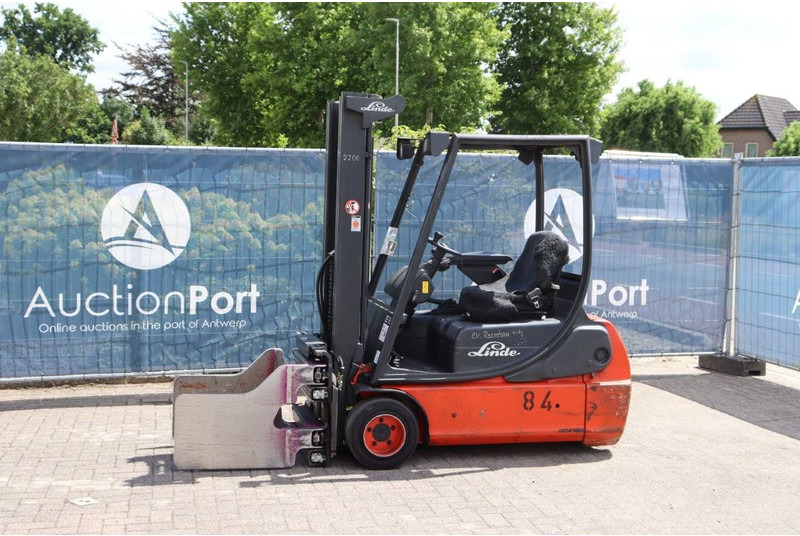 Linde E18C-02 - Chariot élévateur électrique: photos 1 Linde E18C-02 - Chariot élévateur électrique: photos 1