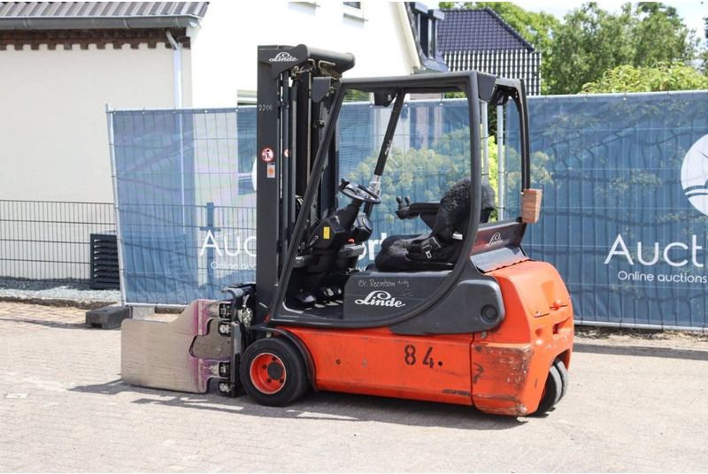Linde E18C-02 - Chariot élévateur électrique: photos 3 Linde E18C-02 - Chariot élévateur électrique: photos 3