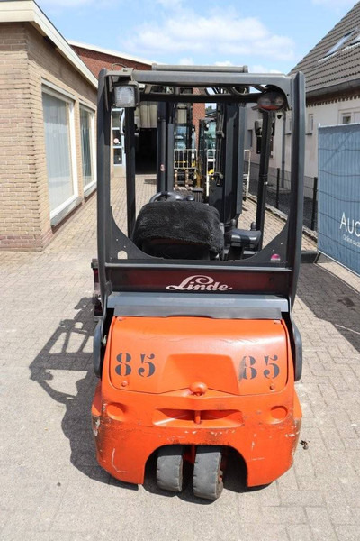 Linde E18C-02 - Chariot élévateur électrique: photos 5 Linde E18C-02 - Chariot élévateur électrique: photos 5