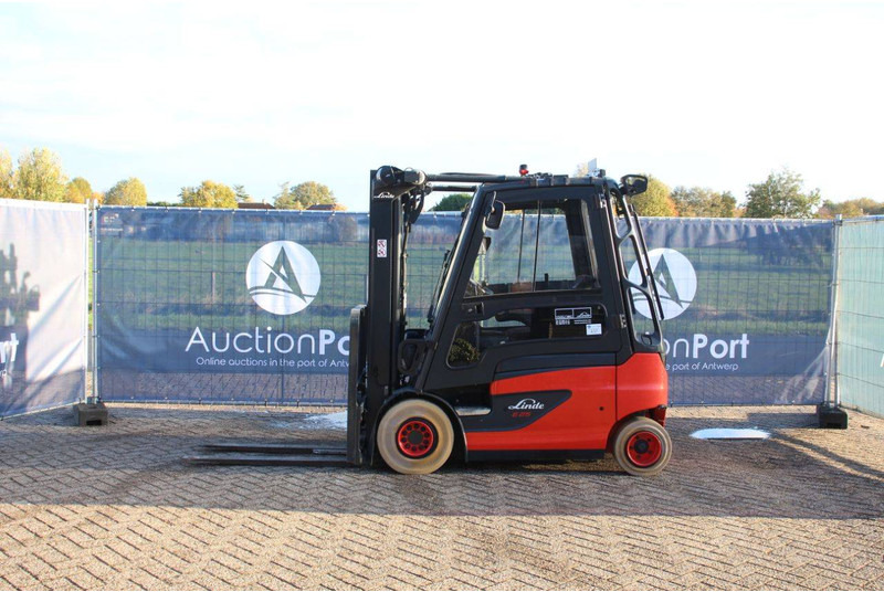 Linde E25-01 - Chariot élévateur électrique: photos 2 Linde E25-01 - Chariot élévateur électrique: photos 2